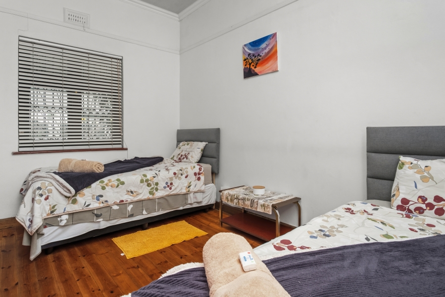 5 Bedroom Property for Sale in Wynberg Western Cape